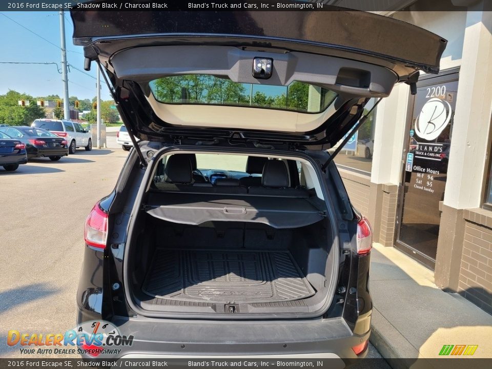 2016 Ford Escape SE Shadow Black / Charcoal Black Photo #8