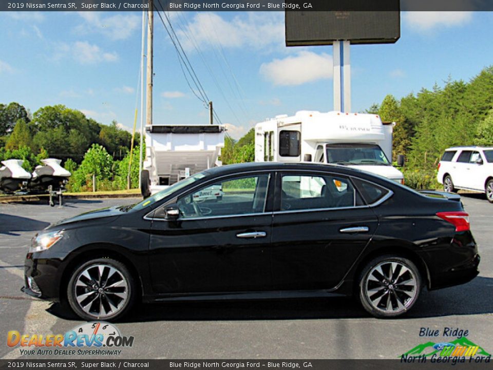 2019 Nissan Sentra SR Super Black / Charcoal Photo #2