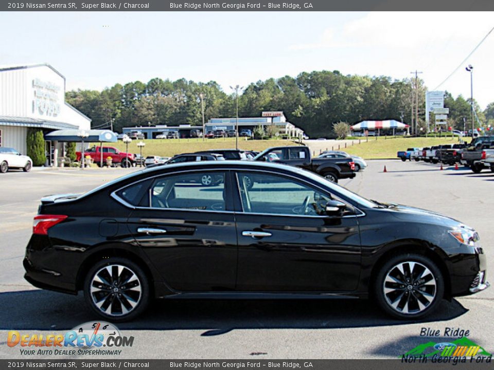 2019 Nissan Sentra SR Super Black / Charcoal Photo #6