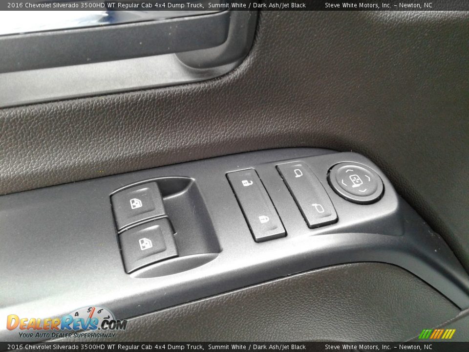 Door Panel of 2016 Chevrolet Silverado 3500HD WT Regular Cab 4x4 Dump Truck Photo #14