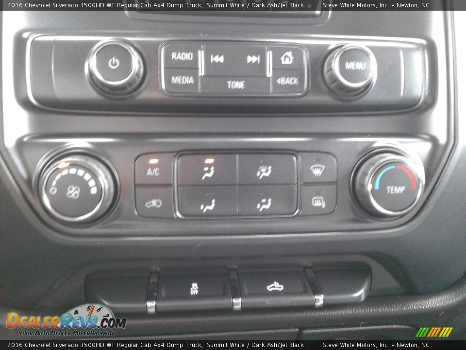 Controls of 2016 Chevrolet Silverado 3500HD WT Regular Cab 4x4 Dump Truck Photo #21