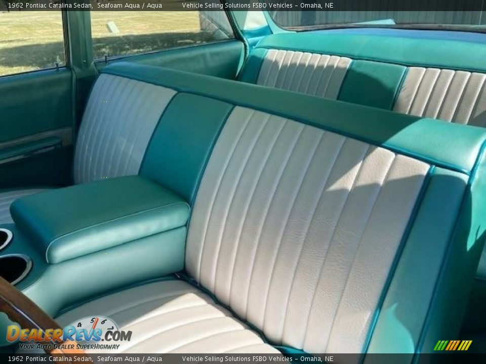 Front Seat of 1962 Pontiac Catalina Sedan Photo #3