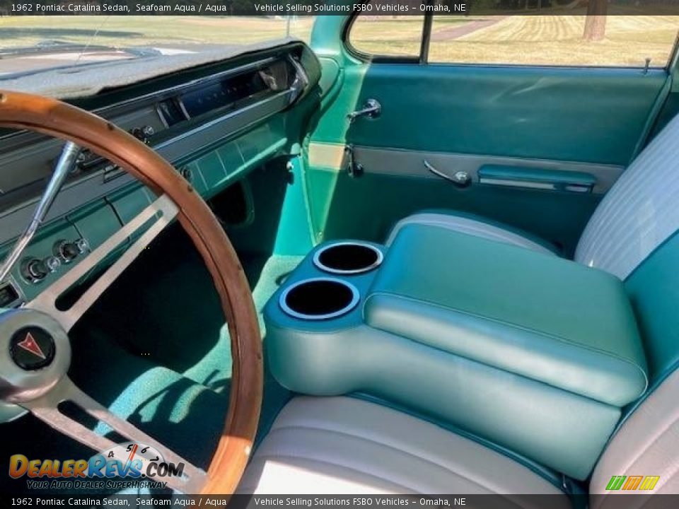 Front Seat of 1962 Pontiac Catalina Sedan Photo #11