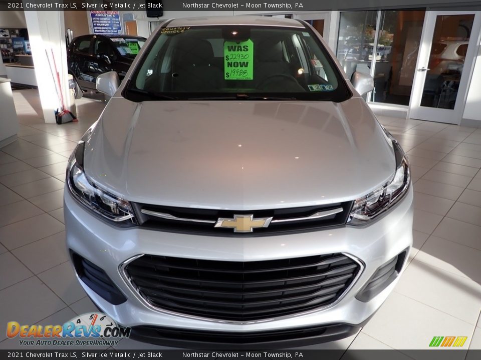 2021 Chevrolet Trax LS Silver Ice Metallic / Jet Black Photo #12