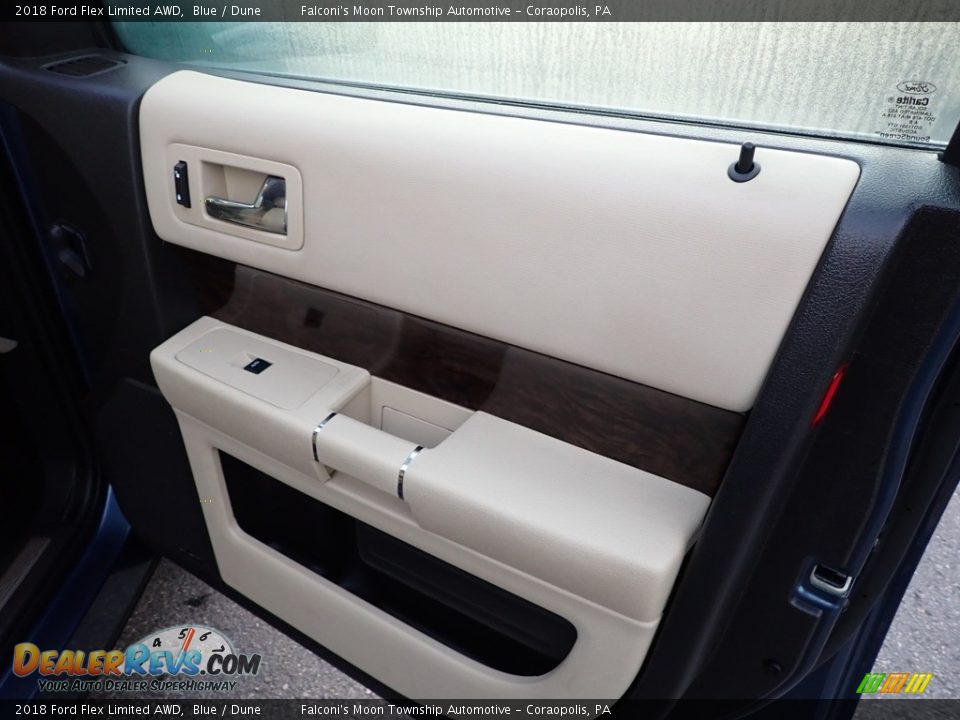 Door Panel of 2018 Ford Flex Limited AWD Photo #15