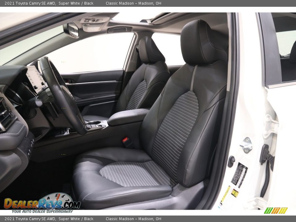 2021 Toyota Camry SE AWD Super White / Black Photo #5