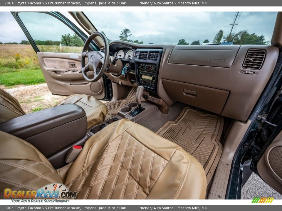 2004 Toyota Tacoma V6 PreRunner Xtracab Imperial Jade Mica / Oak Photo #24