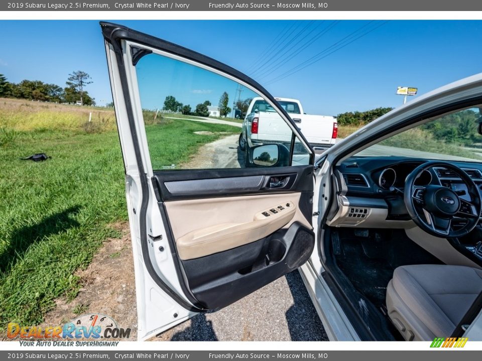 2019 Subaru Legacy 2.5i Premium Crystal White Pearl / Ivory Photo #14