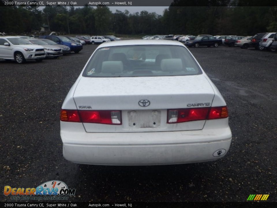 2000 Toyota Camry CE Super White / Oak Photo #5