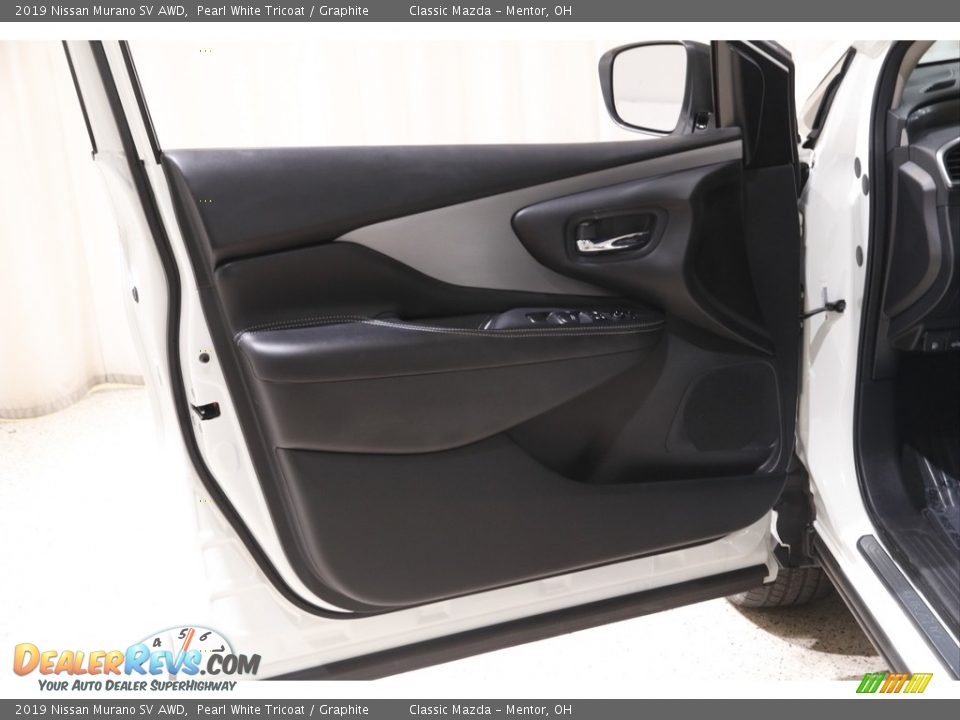 2019 Nissan Murano SV AWD Pearl White Tricoat / Graphite Photo #4