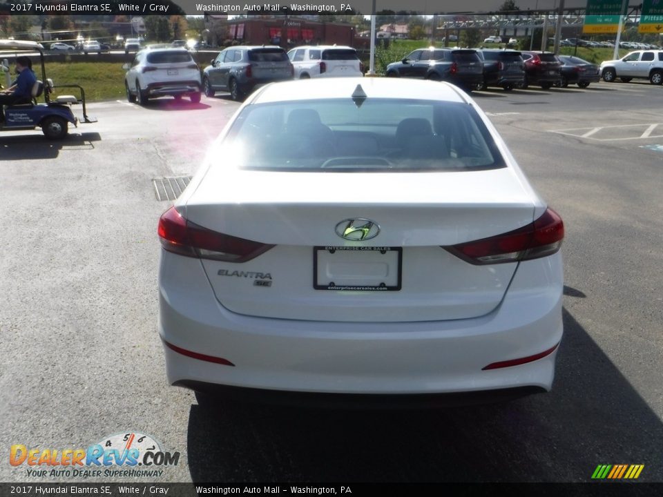 2017 Hyundai Elantra SE White / Gray Photo #8