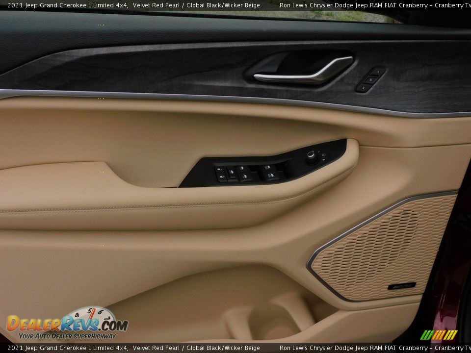 2021 Jeep Grand Cherokee L Limited 4x4 Velvet Red Pearl / Global Black/Wicker Beige Photo #15