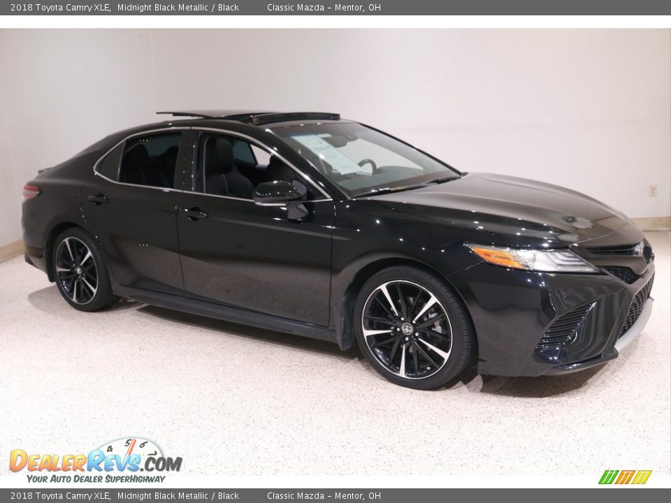 2018 Toyota Camry XLE Midnight Black Metallic / Black Photo #1