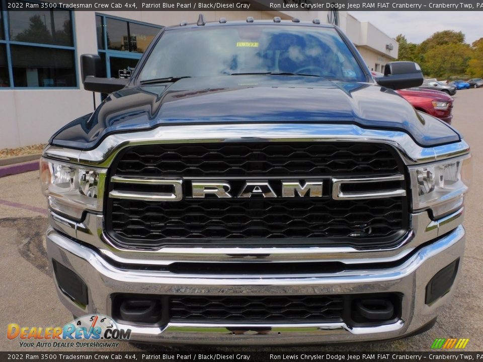 2022 Ram 3500 Tradesman Crew Cab 4x4 Patriot Blue Pearl / Black/Diesel Gray Photo #2