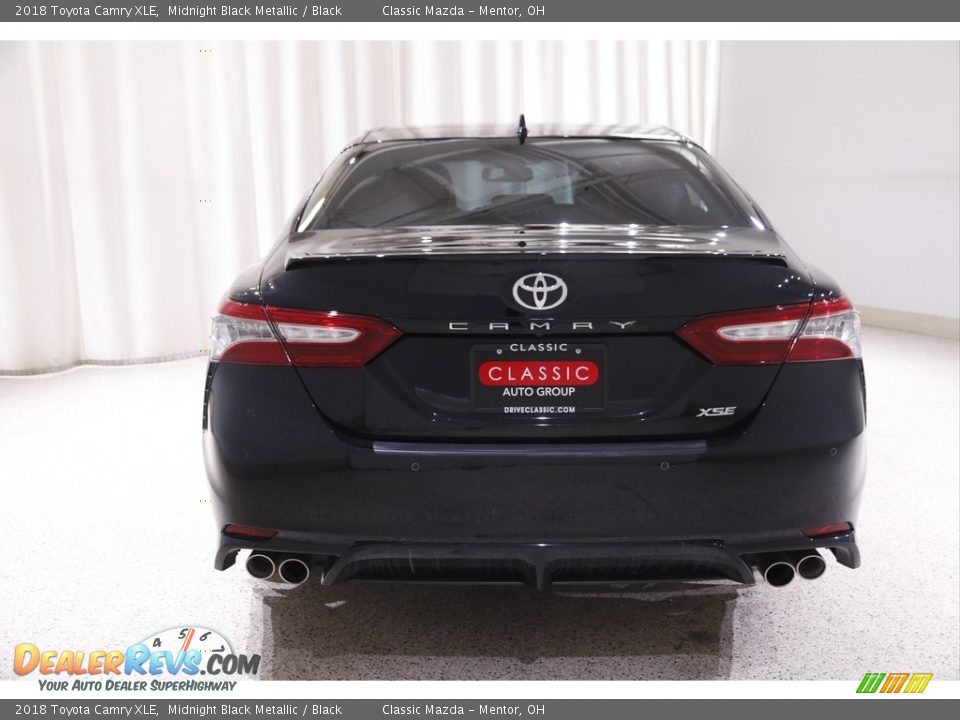 2018 Toyota Camry XLE Midnight Black Metallic / Black Photo #18