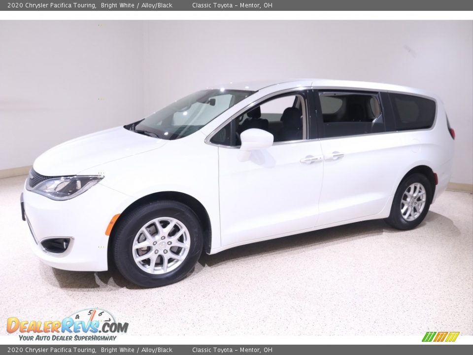2020 Chrysler Pacifica Touring Bright White / Alloy/Black Photo #3