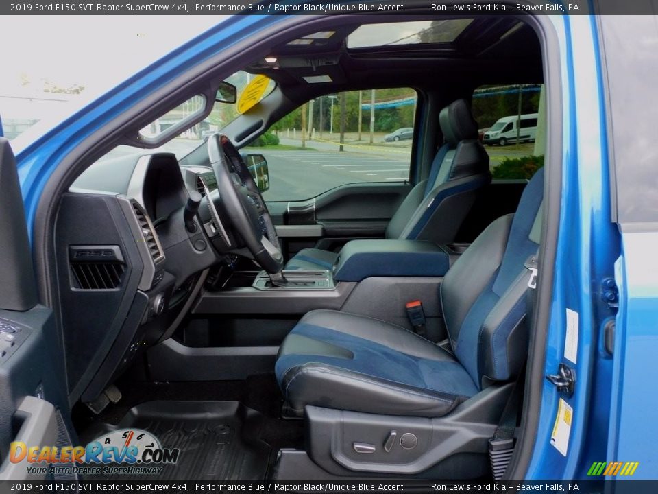 Raptor Black/Unique Blue Accent Interior - 2019 Ford F150 SVT Raptor SuperCrew 4x4 Photo #11