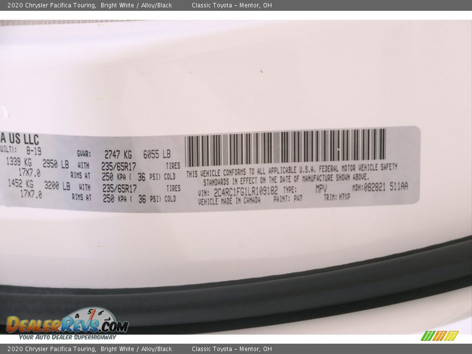 2020 Chrysler Pacifica Touring Bright White / Alloy/Black Photo #23