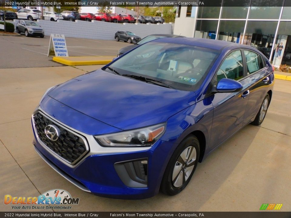 Front 3/4 View of 2022 Hyundai Ioniq Hybrid Blue Photo #7