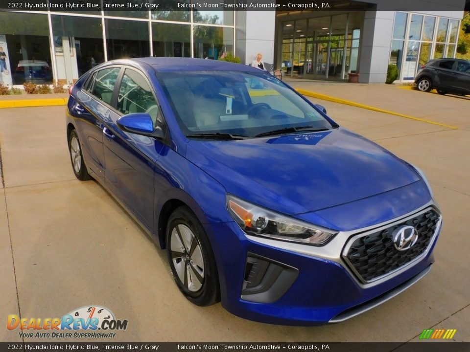 Front 3/4 View of 2022 Hyundai Ioniq Hybrid Blue Photo #9