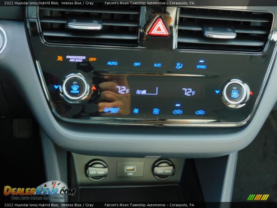 Controls of 2022 Hyundai Ioniq Hybrid Blue Photo #17