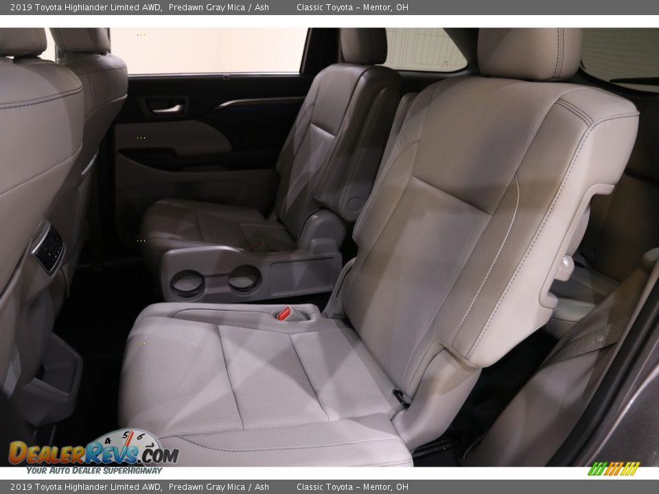 2019 Toyota Highlander Limited AWD Predawn Gray Mica / Ash Photo #18