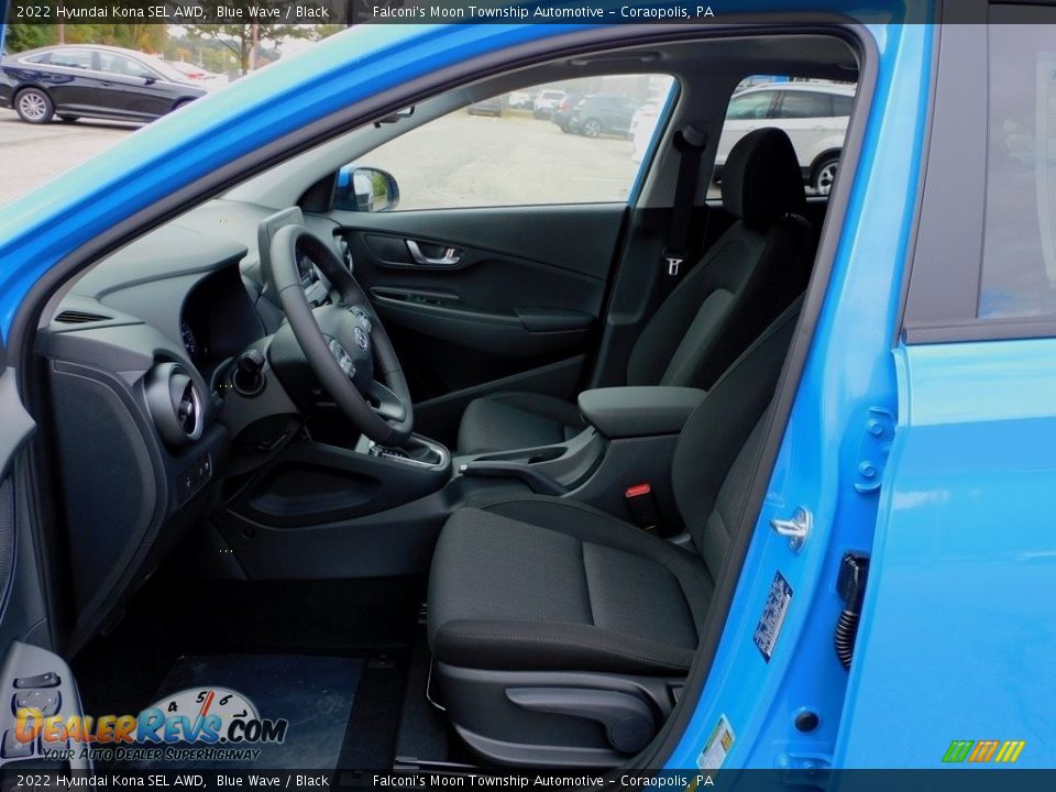 Front Seat of 2022 Hyundai Kona SEL AWD Photo #11