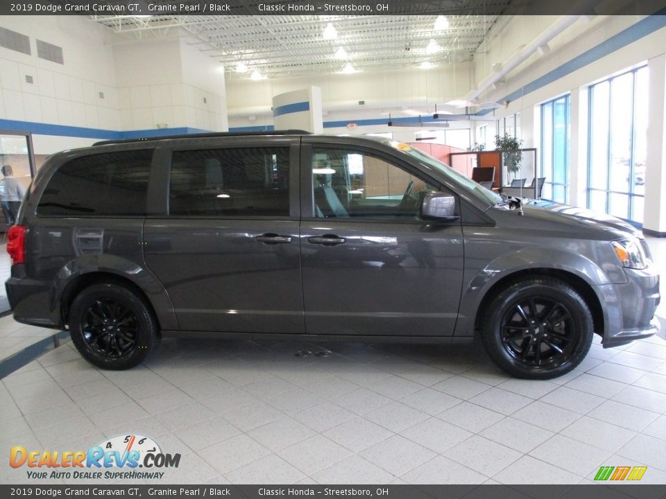 2019 Dodge Grand Caravan GT Granite Pearl / Black Photo #4