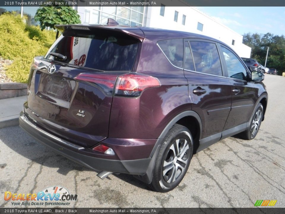 2018 Toyota RAV4 LE AWD Black / Black Photo #14