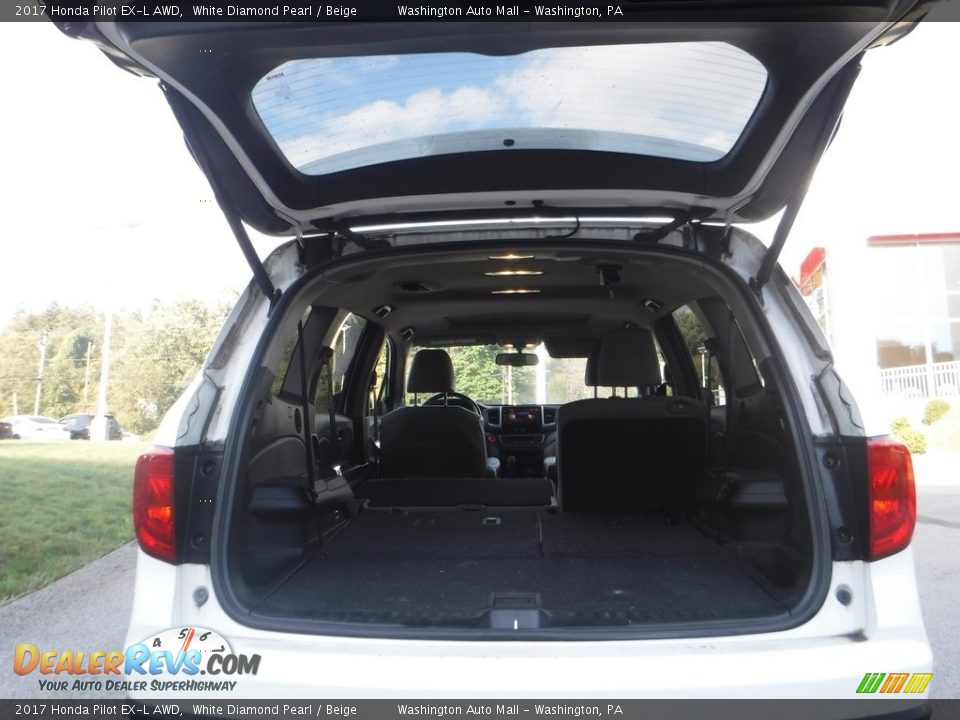 2017 Honda Pilot EX-L AWD White Diamond Pearl / Beige Photo #25