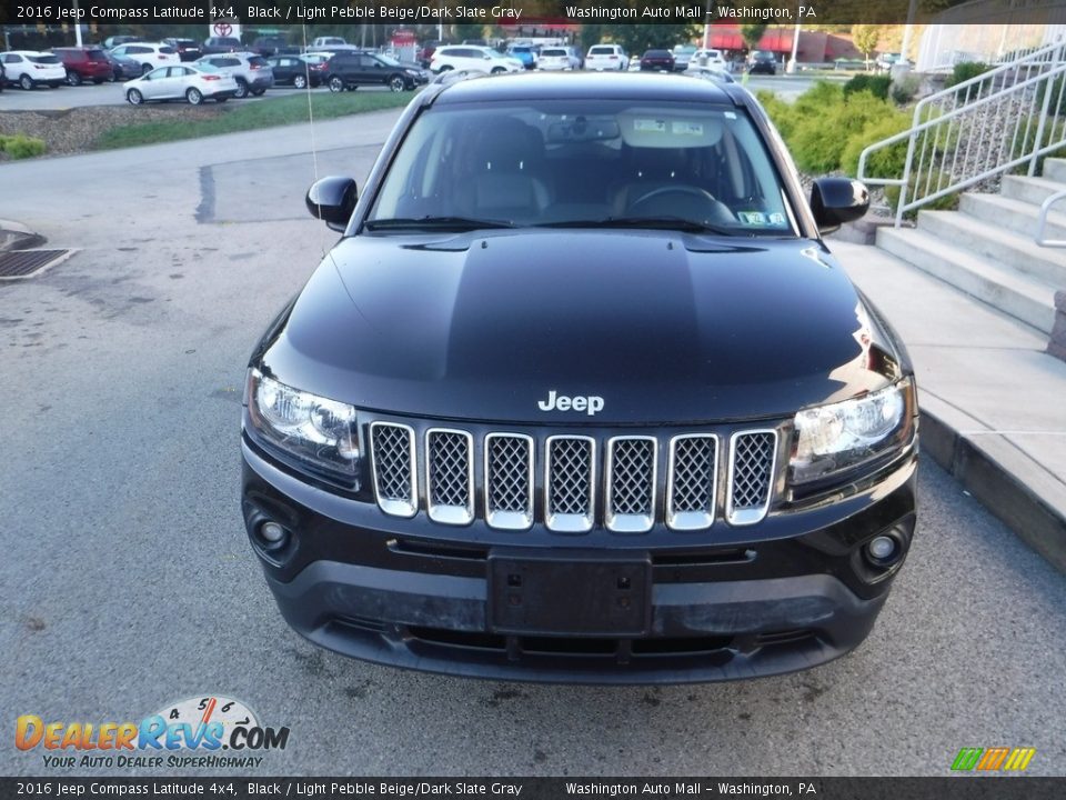 2016 Jeep Compass Latitude 4x4 Black / Light Pebble Beige/Dark Slate Gray Photo #11