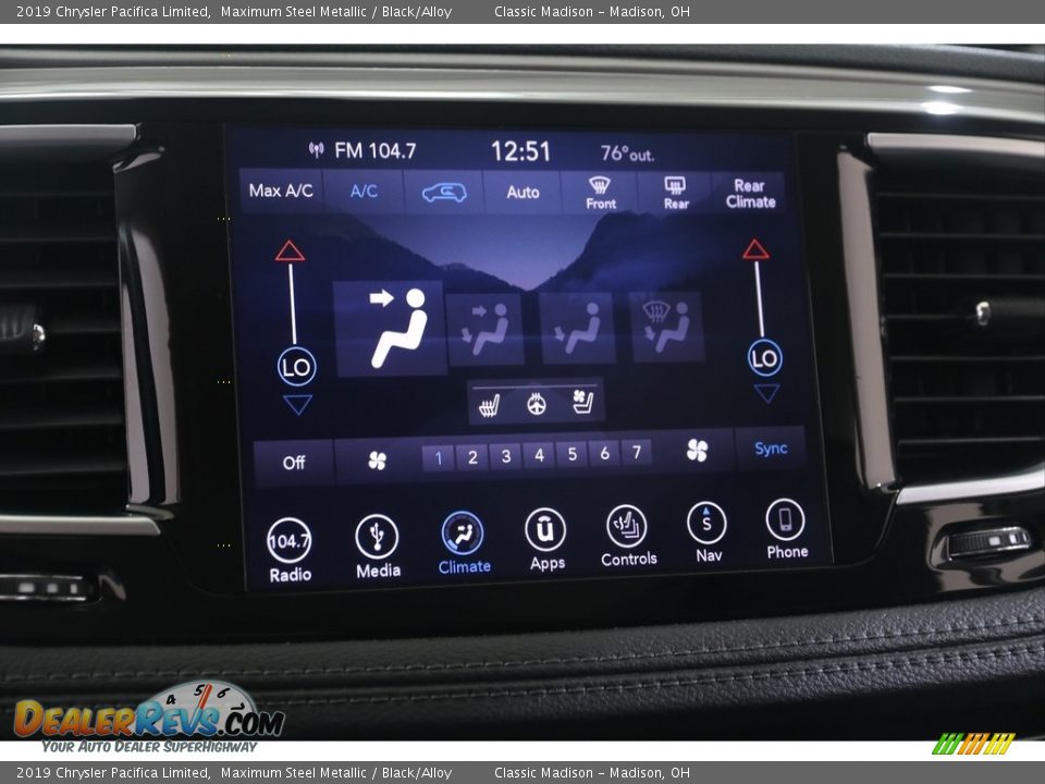 2019 Chrysler Pacifica Limited Maximum Steel Metallic / Black/Alloy Photo #10