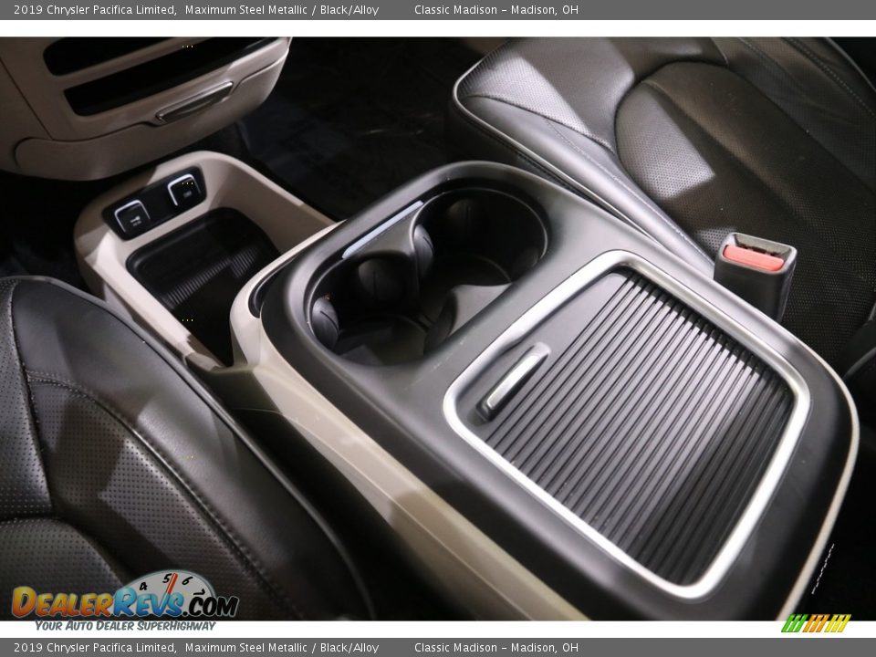 2019 Chrysler Pacifica Limited Maximum Steel Metallic / Black/Alloy Photo #15