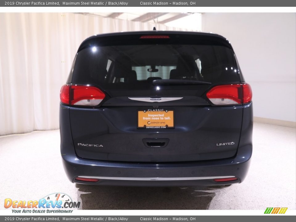 2019 Chrysler Pacifica Limited Maximum Steel Metallic / Black/Alloy Photo #21