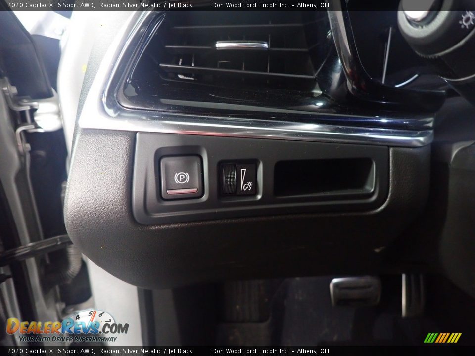 2020 Cadillac XT6 Sport AWD Radiant Silver Metallic / Jet Black Photo #33