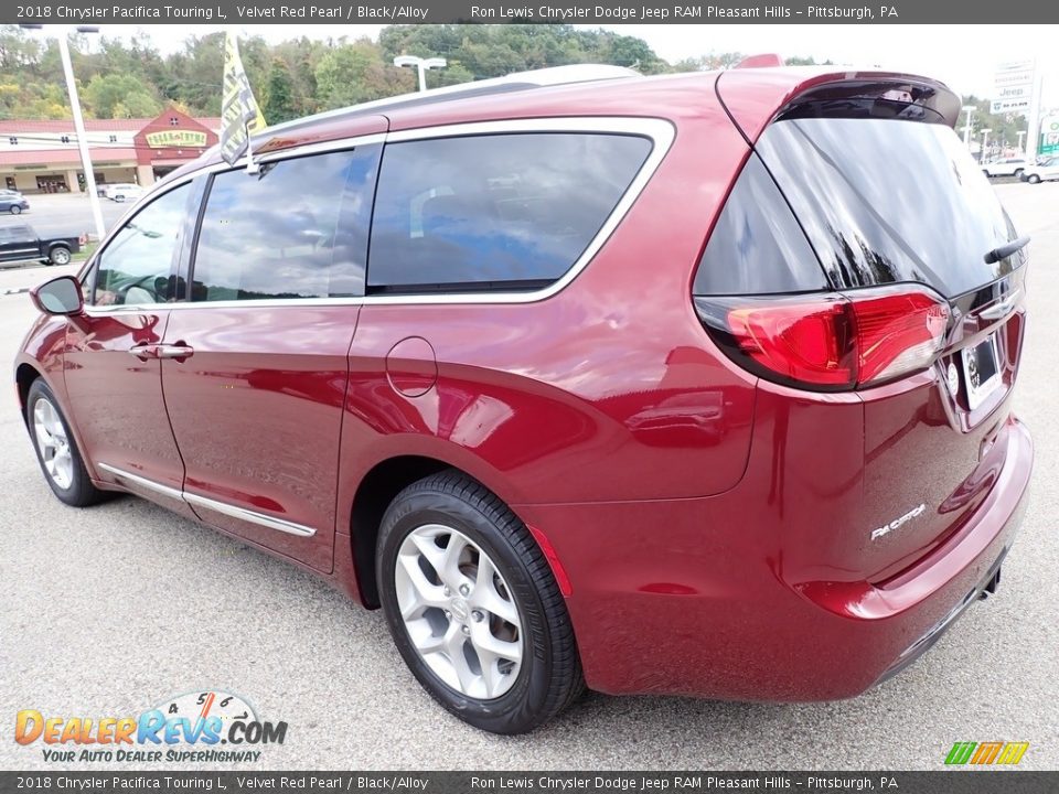 2018 Chrysler Pacifica Touring L Velvet Red Pearl / Black/Alloy Photo #3