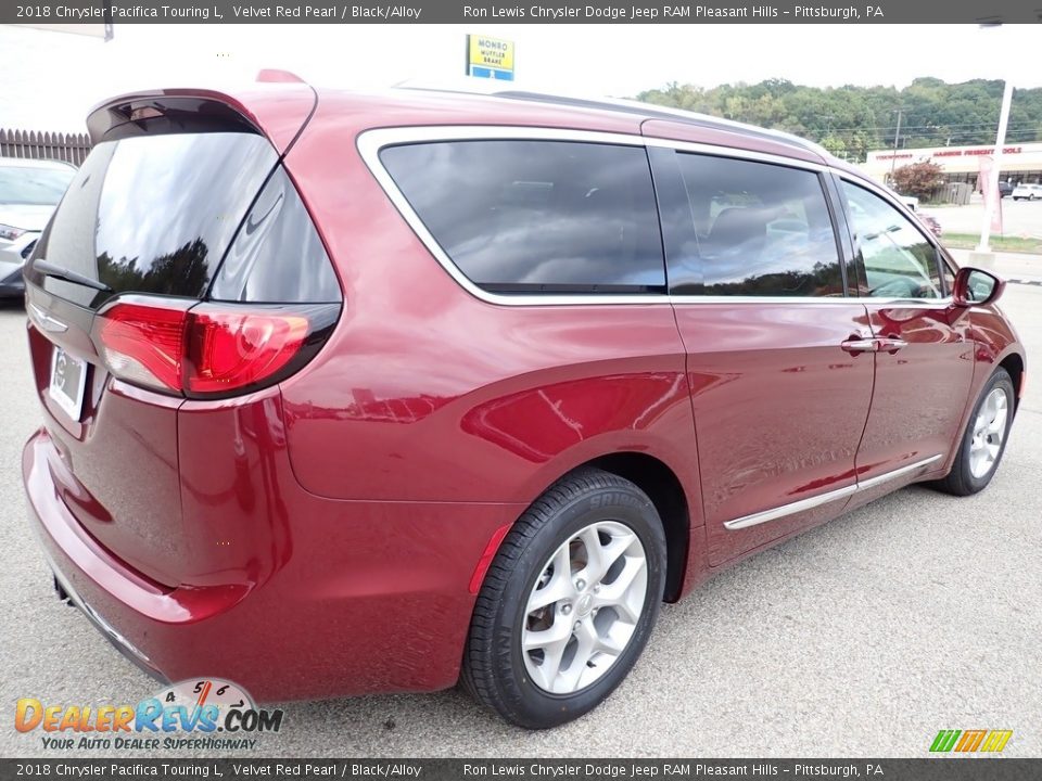 2018 Chrysler Pacifica Touring L Velvet Red Pearl / Black/Alloy Photo #6