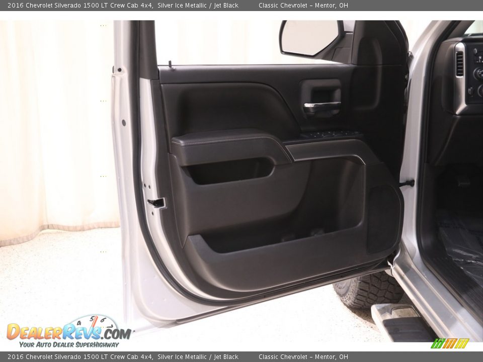 Door Panel of 2016 Chevrolet Silverado 1500 LT Crew Cab 4x4 Photo #4