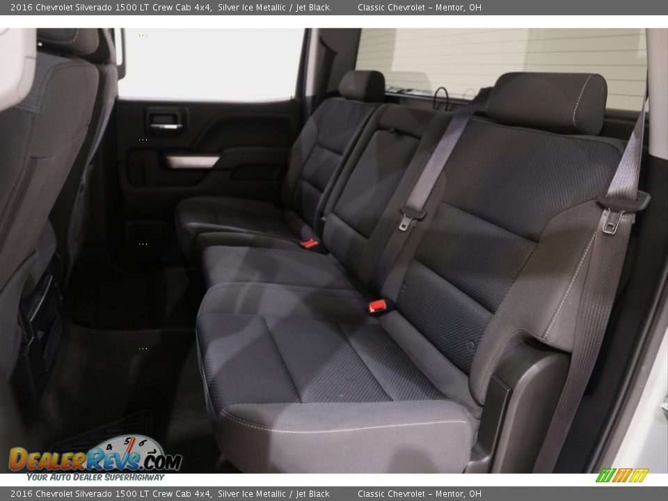 2016 Chevrolet Silverado 1500 LT Crew Cab 4x4 Silver Ice Metallic / Jet Black Photo #17