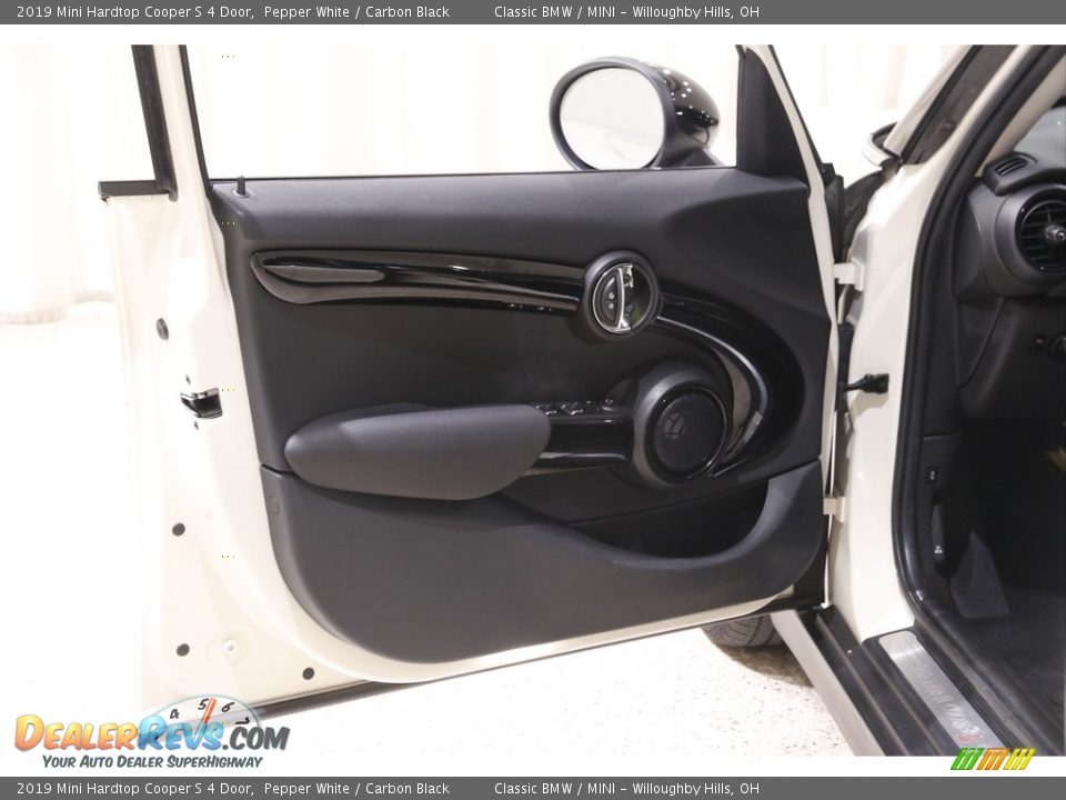 2019 Mini Hardtop Cooper S 4 Door Pepper White / Carbon Black Photo #4