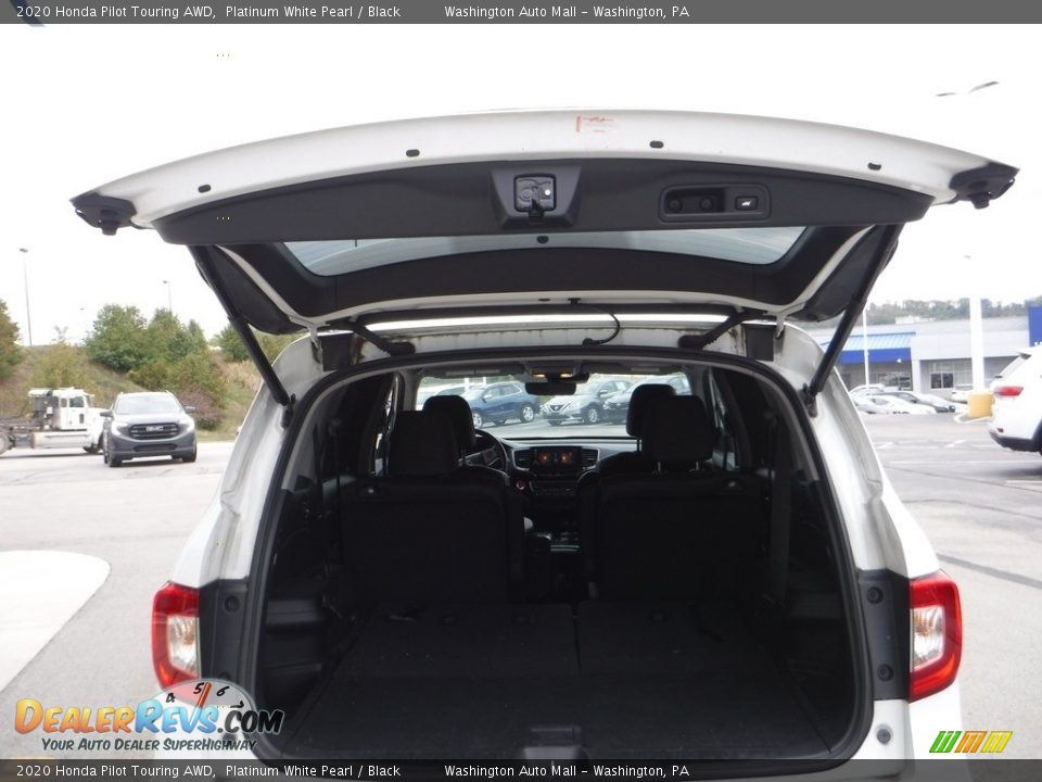 2020 Honda Pilot Touring AWD Platinum White Pearl / Black Photo #34