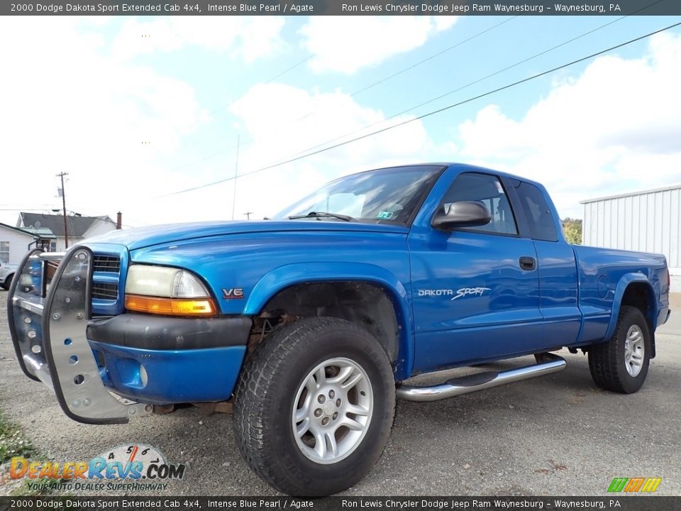 Front 3/4 View of 2000 Dodge Dakota Sport Extended Cab 4x4 Photo #1