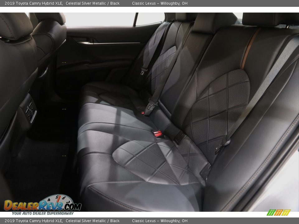 2019 Toyota Camry Hybrid XLE Celestial Silver Metallic / Black Photo #17
