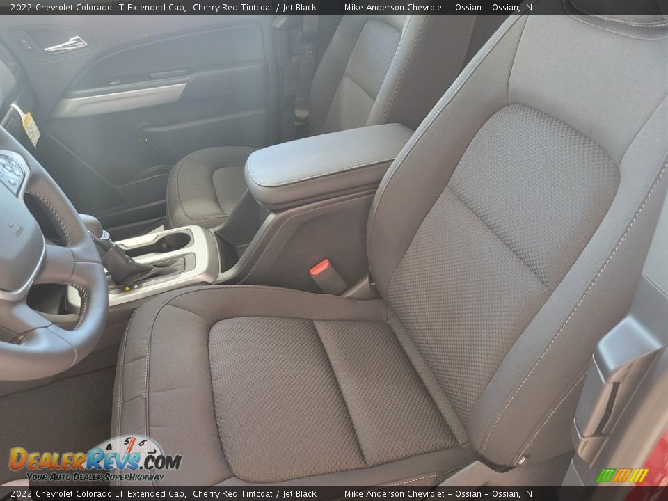 Front Seat of 2022 Chevrolet Colorado LT Extended Cab Photo #15