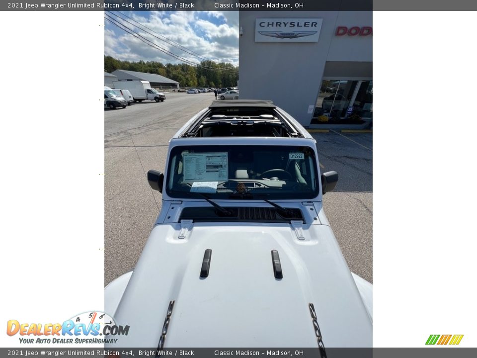 2021 Jeep Wrangler Unlimited Rubicon 4x4 Bright White / Black Photo #2