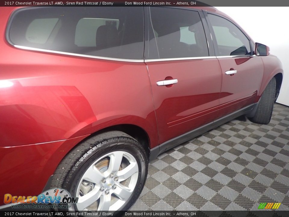 2017 Chevrolet Traverse LT AWD Siren Red Tintcoat / Ebony Photo #20
