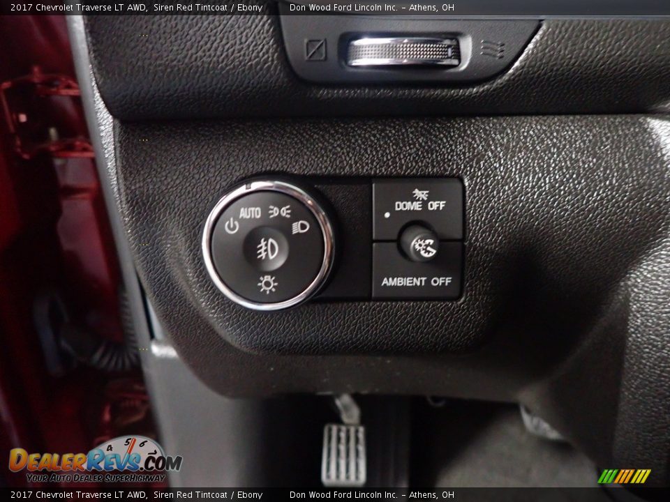 2017 Chevrolet Traverse LT AWD Siren Red Tintcoat / Ebony Photo #32