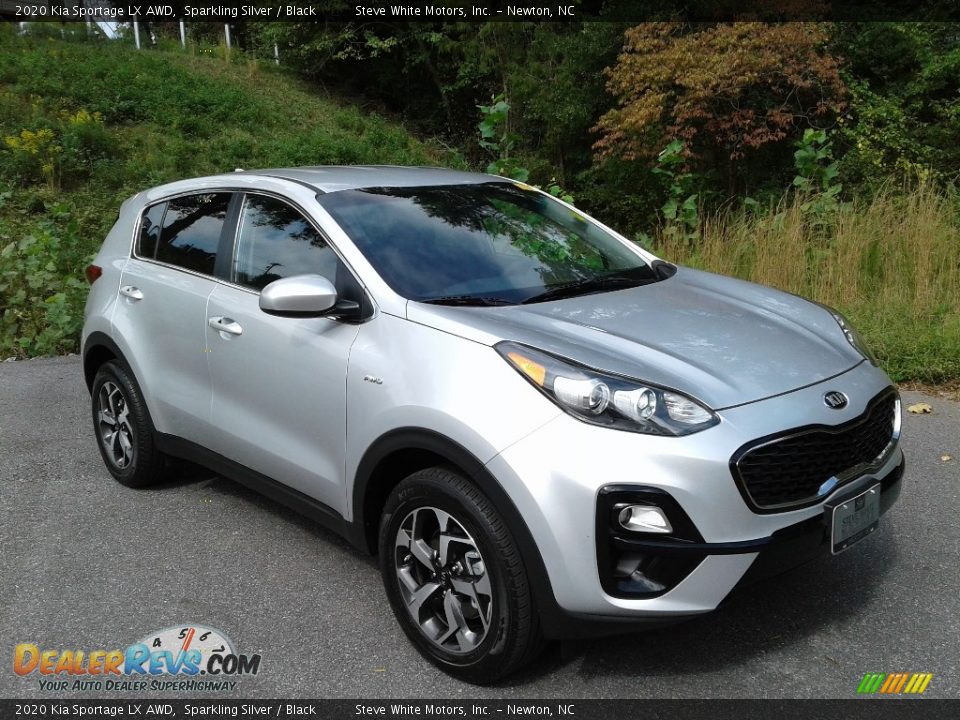 Front 3/4 View of 2020 Kia Sportage LX AWD Photo #5