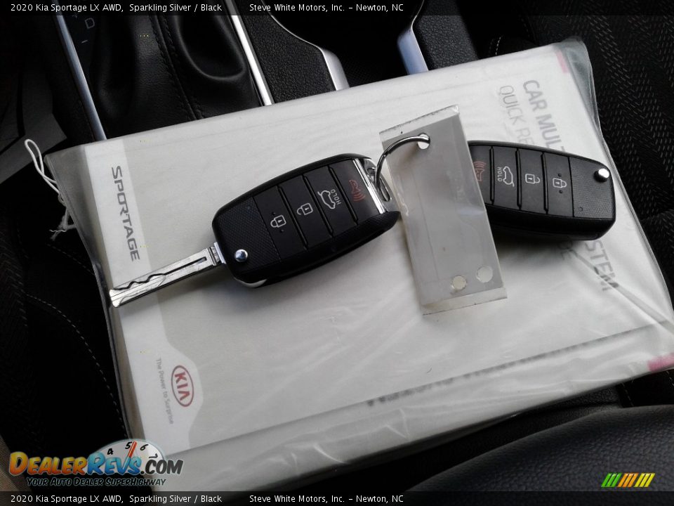 Keys of 2020 Kia Sportage LX AWD Photo #26