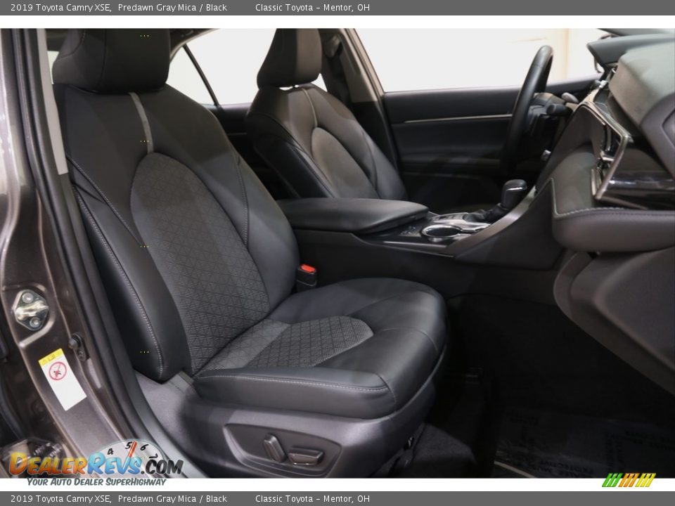 2019 Toyota Camry XSE Predawn Gray Mica / Black Photo #14